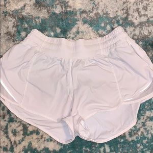 White lululemon shorts